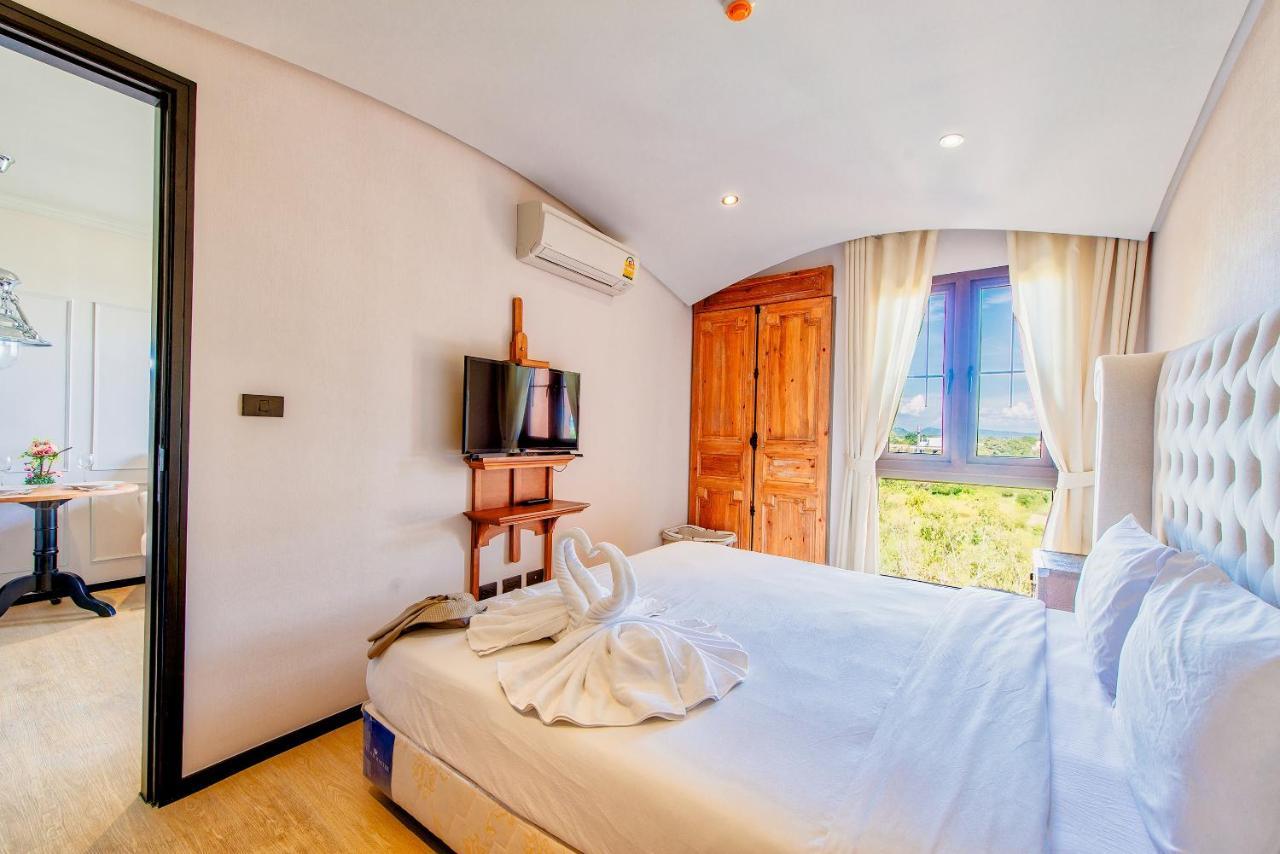 Venetian Residence Jomtien Beach Exterior photo