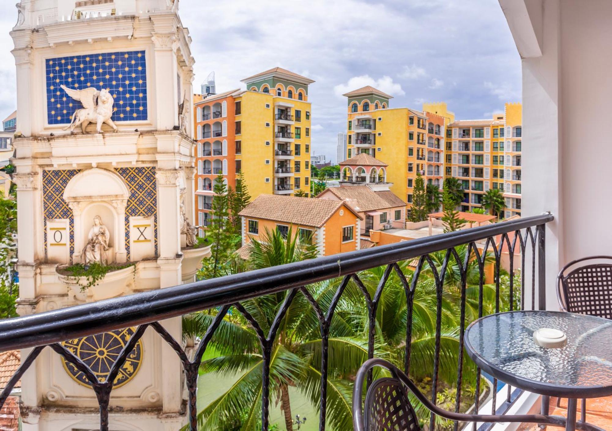 Venetian Residence Jomtien Beach Exterior photo